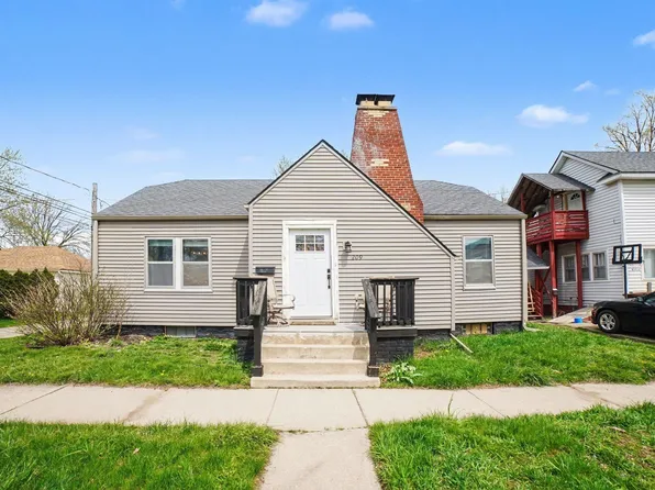 209 E Maple St, Mount Pleasant, MI 48858