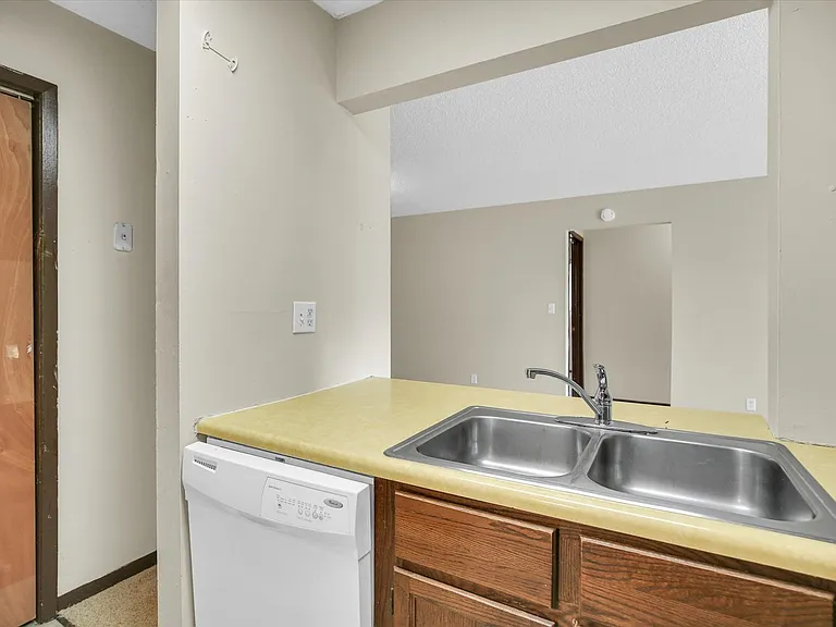 213 Keystone Dr #12 — Photo 11