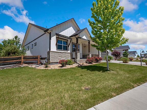 2nd image of 4407 Lake Nakoni Ct