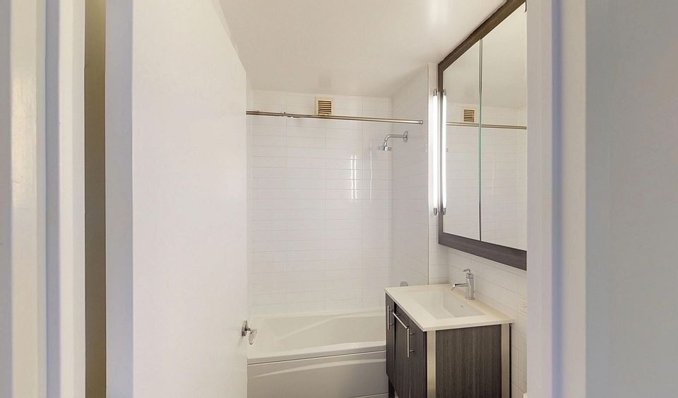 1st image of 801 Amsterdam Ave APT 9F