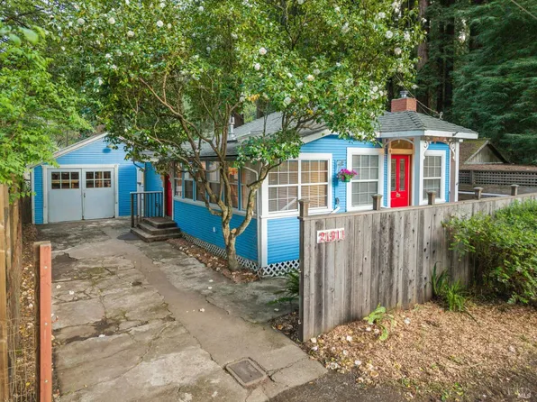 21911 Russian River Ave, Monte Rio, CA 95462