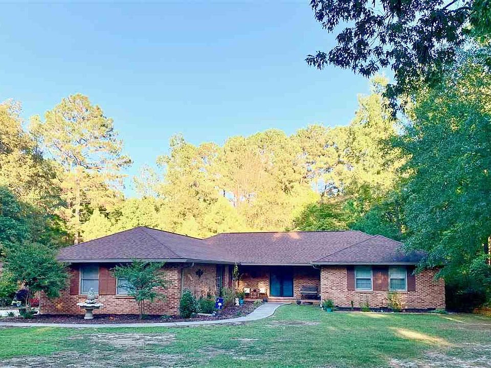 1st image of 511 White Oak Cir