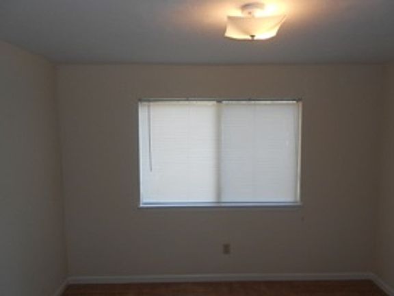 2nd image of 3198 Ginger Dr APT B