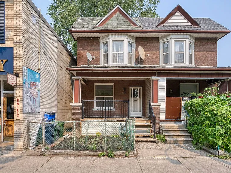 151 Broadview Ave — Photo 2