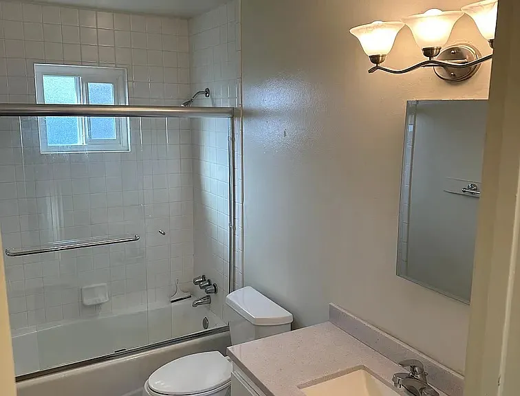 589 Johnston St — Photo 8