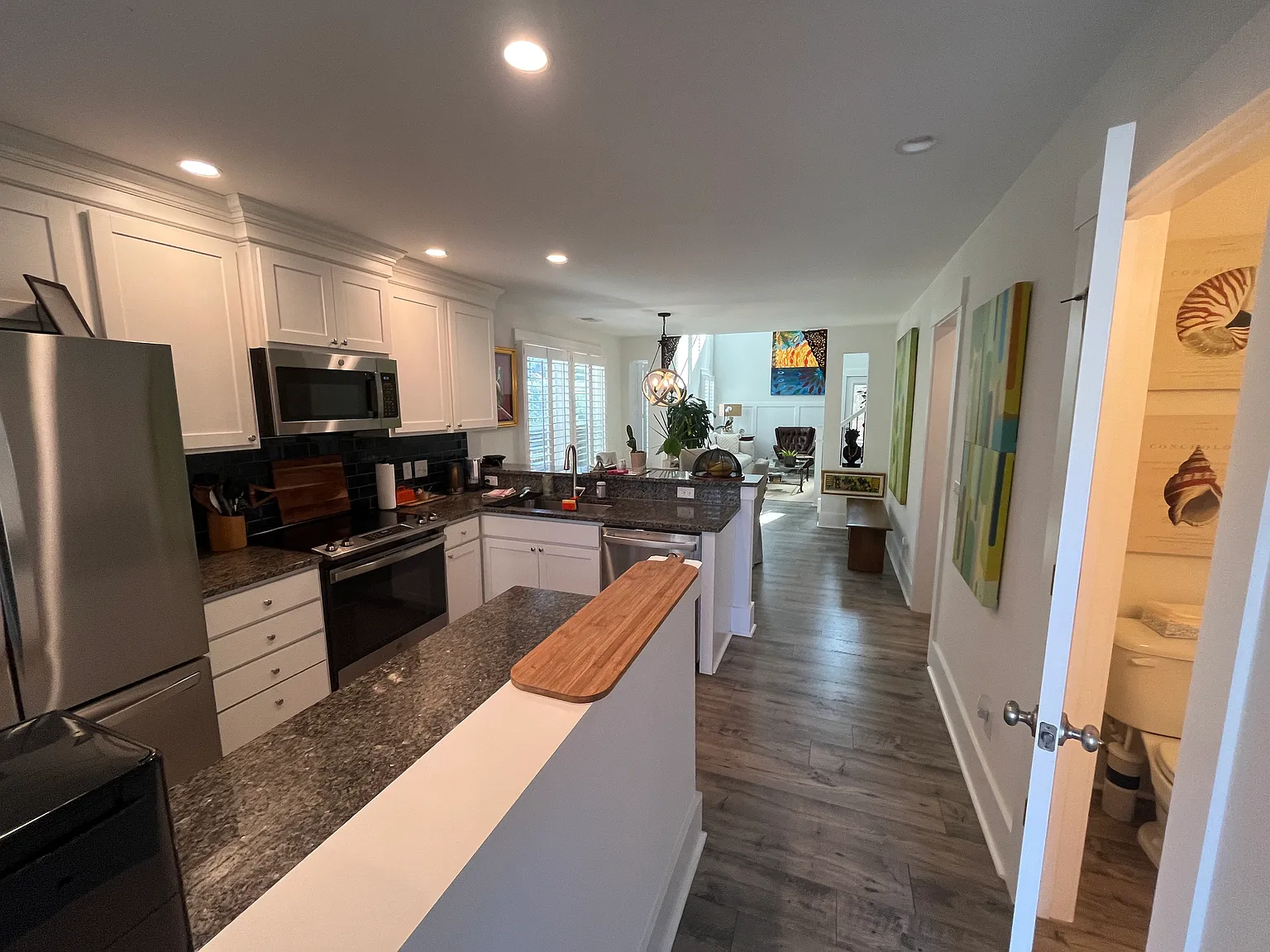 4 bed, 2.5 bath, 1871 sqft, $3,750 — Photo 4