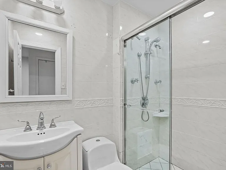 9086 Brook Ford Rd — Photo 31