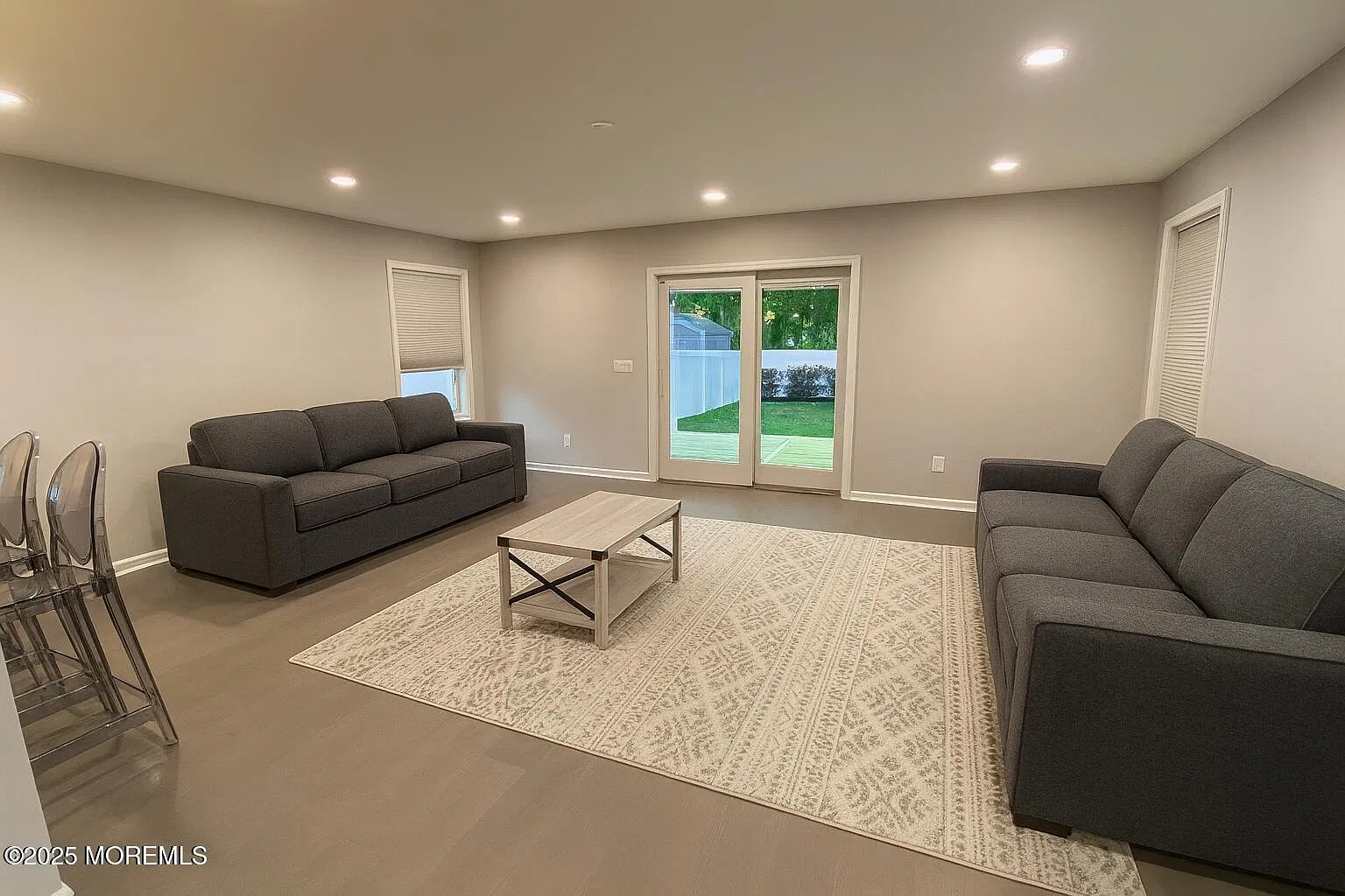 4 bed, 1997 sqft, $3,200 — Photo 2