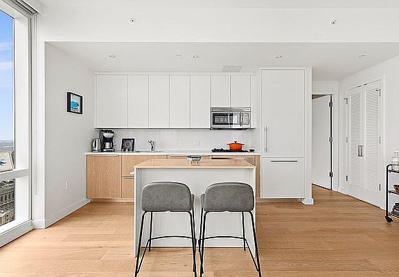 2nd image of 114 Fulton St #48I
