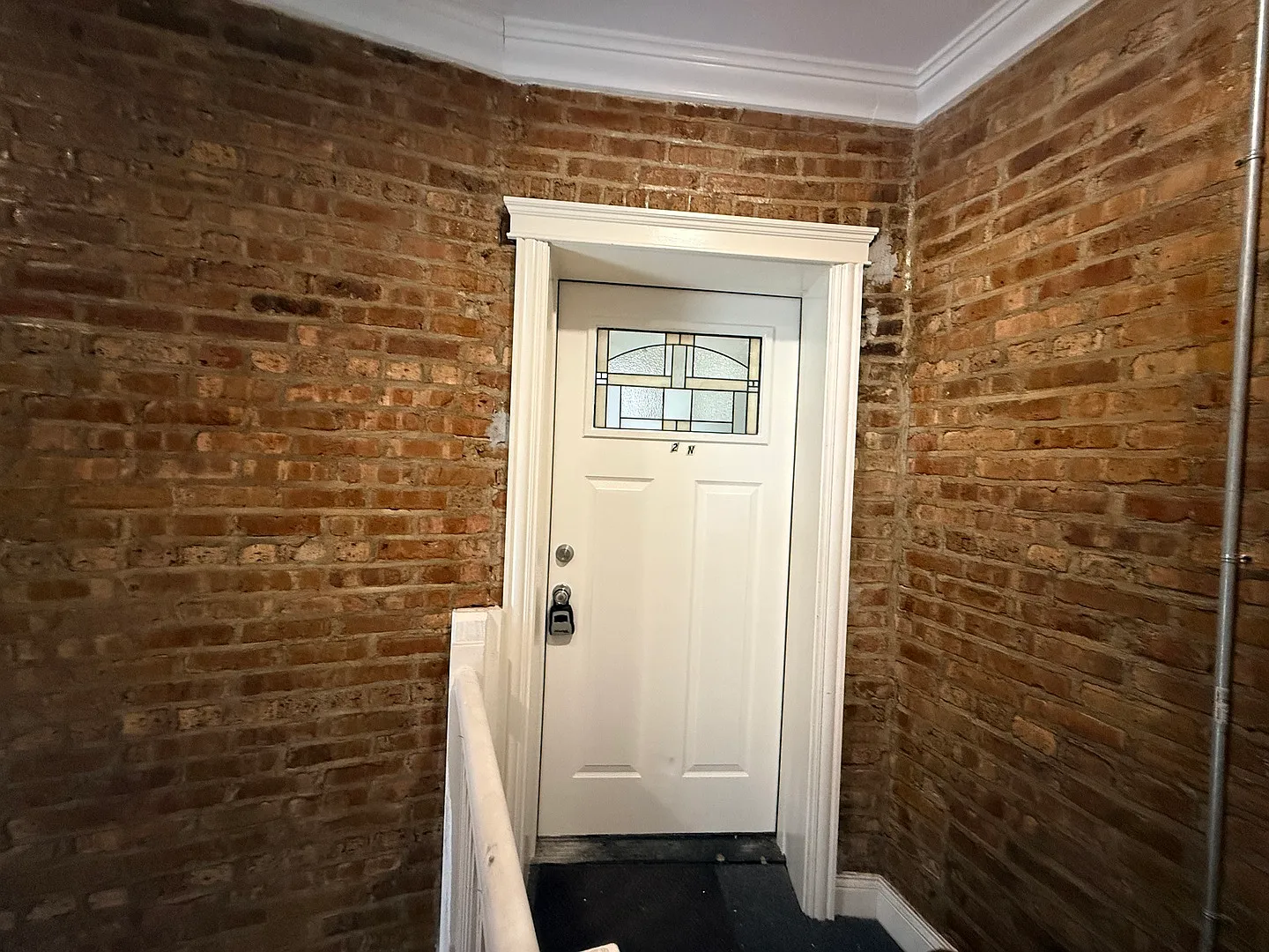 3 bed, 1000 sqft, $1,900 — Photo 3