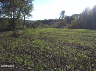 Law Rd, Savanna, IL 61074