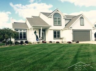 311 Southridge Dr, Hemlock, MI 48626