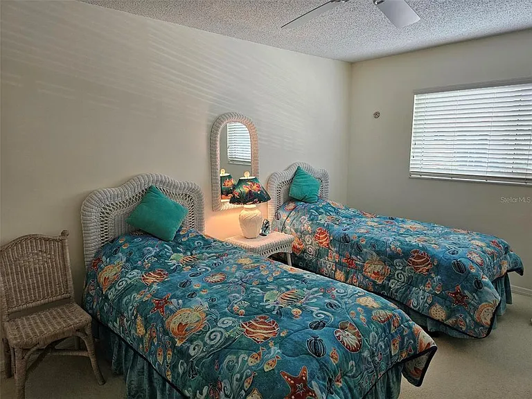 4765 Independence Dr — Photo 20