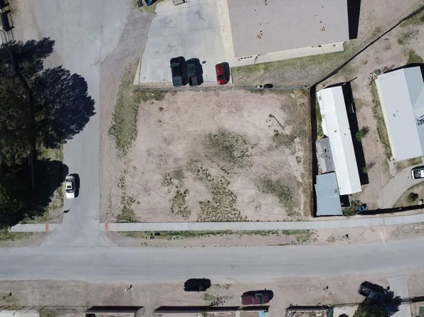 665 Sudan Dr, Socorro, TX 79927