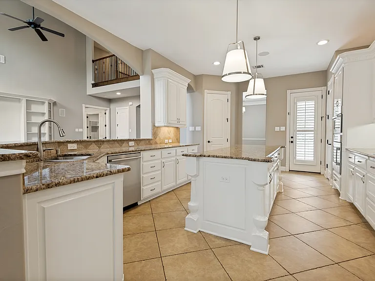2416 Top Rail Ln — Photo 12
