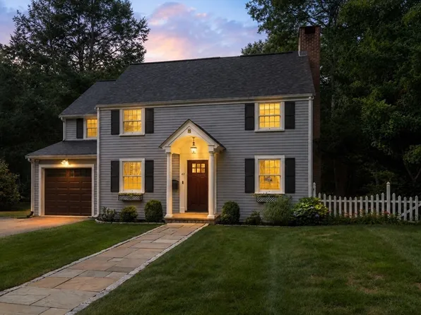 42 Sheridan Rd, Wellesley, MA 02481