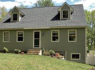345 Davison Rd, Henniker, NH 03242