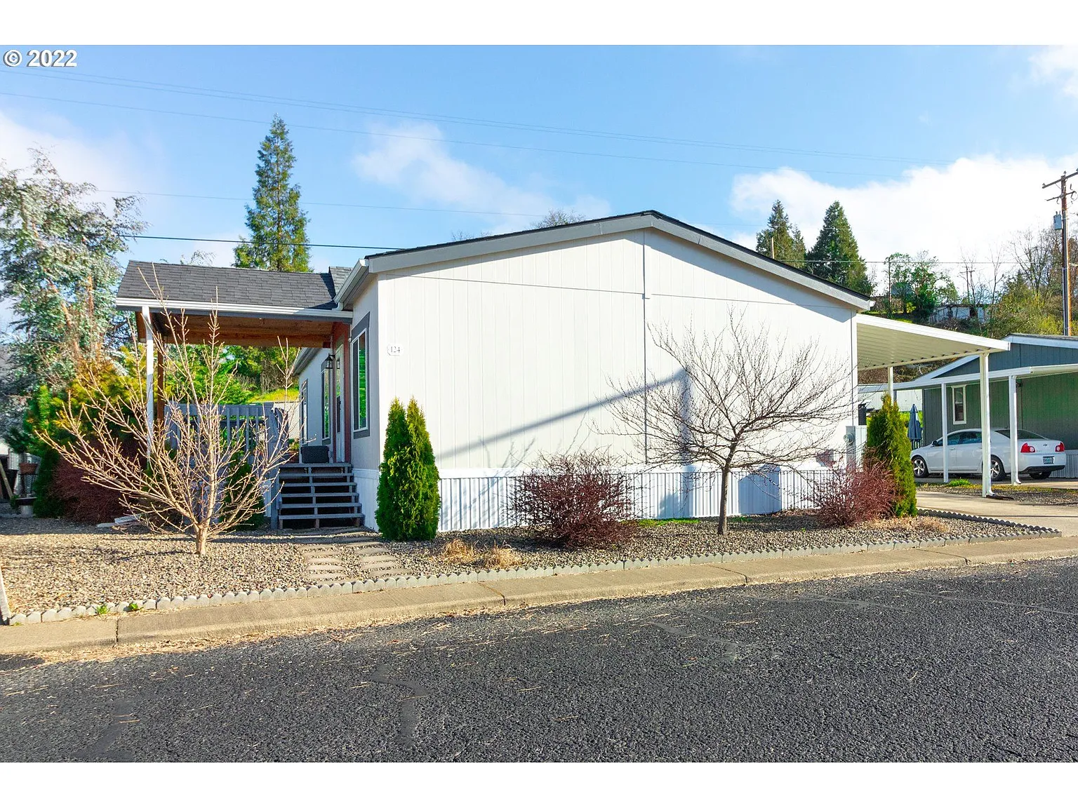 124 NW Bree Dr photo 1