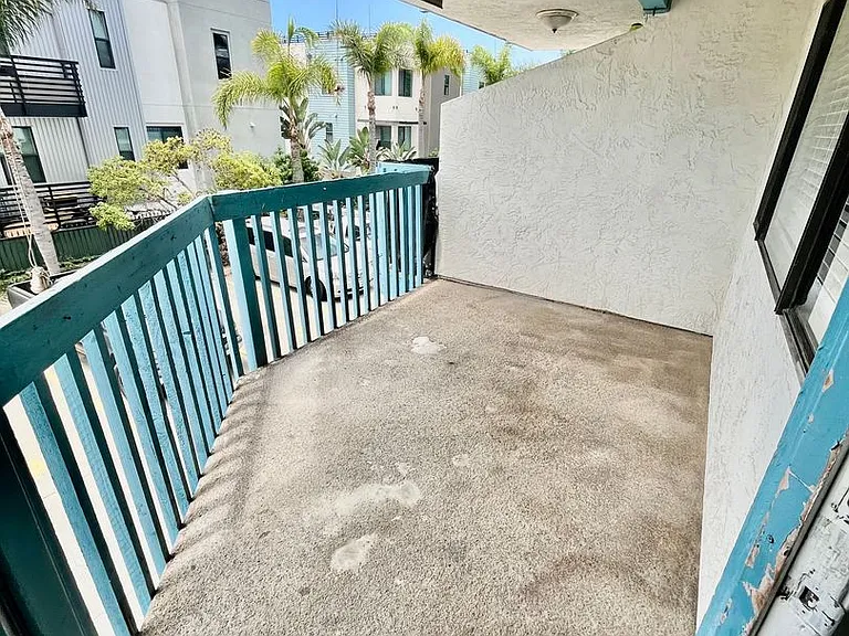 1505 Alvarado St — Photo 12