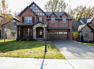 208 Valley Bend Dr, Nashville, TN 37214