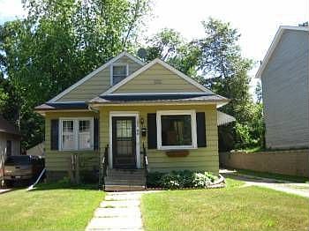 1st image of 1694 York Ave