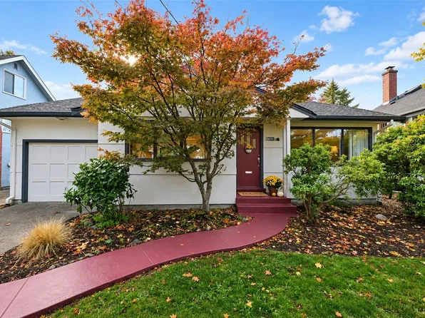 1635 Fairfield Rd, Victoria, BC V8S 1G4