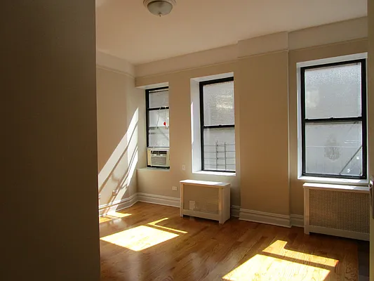 Rented by Rita S Citrin, LREB | media 12