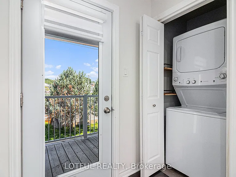 278 Shakespeare St #2 — Photo 12