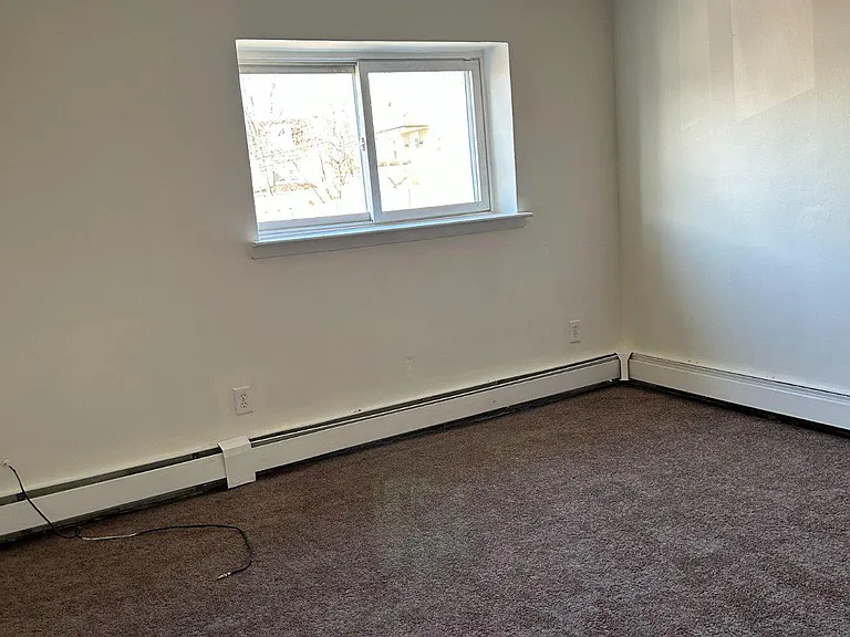 3941 James St — Photo 15