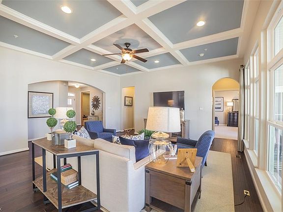 3rd image of 5538 Boucher Cir