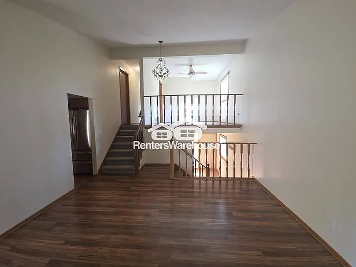 15536 Garfield Cir — Photo 17