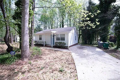 4305 Lake Rd Photo 1