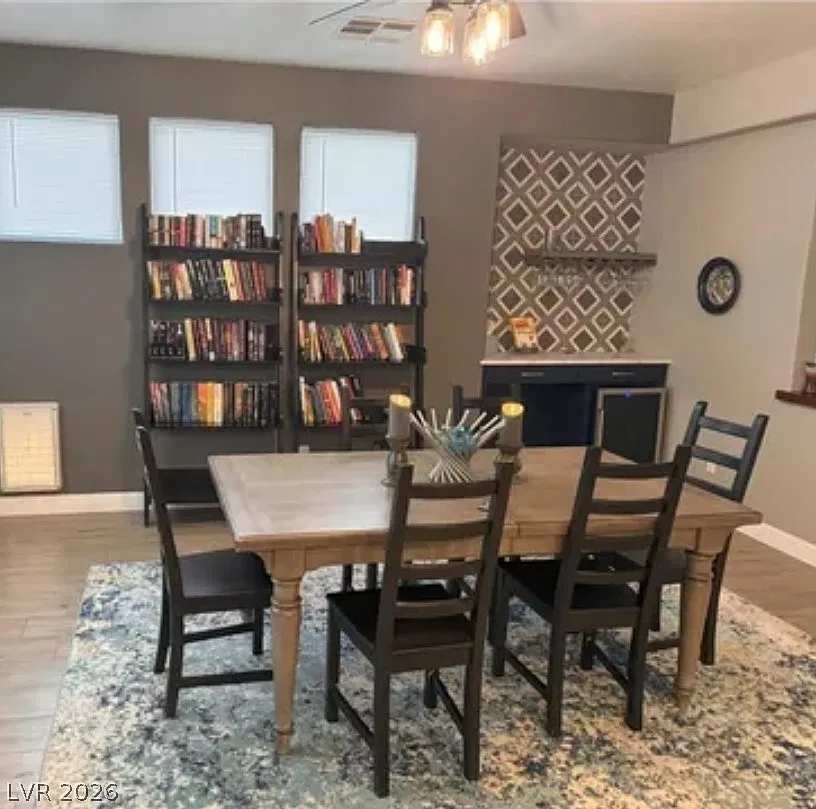 3 bed, 3.0 bath, 2874 sqft, $4,000 — Photo 4