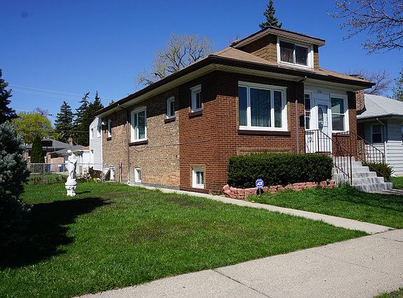 5th image of 3336 Rose St