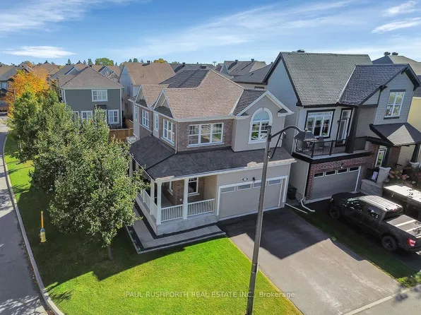 27 Escallonia Ct, Ottawa, ON K2S 0W9