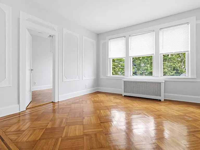 211 McAdoo Ave #2 — Photo 8