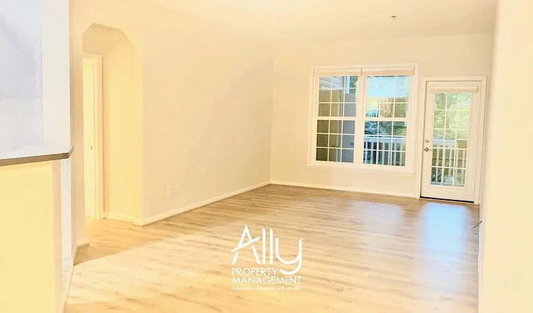270 Riverbend Dr #1-1B — Photo 17
