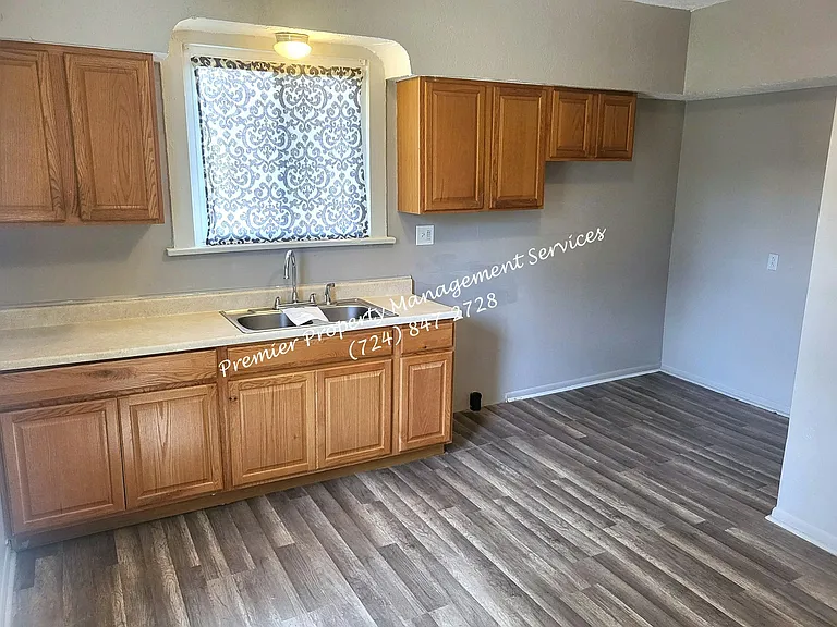 509 Blaine St — Photo 14