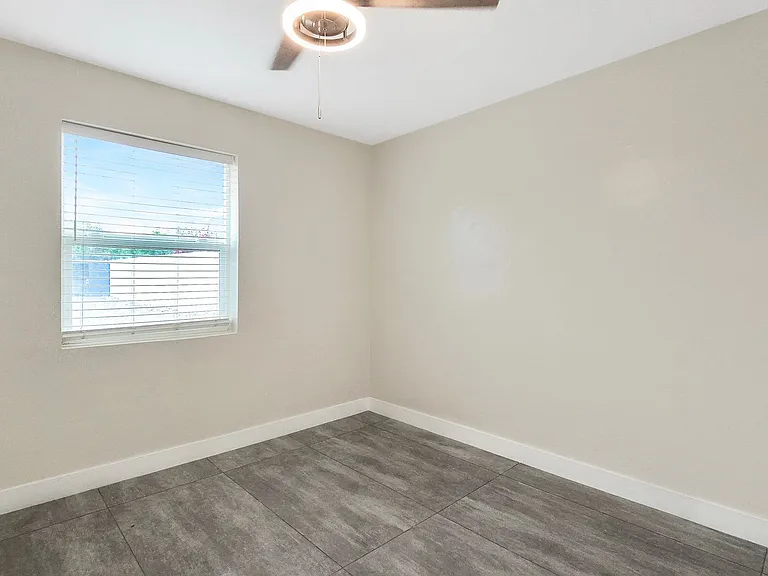 1216 E Desert Park Ln — Photo 17