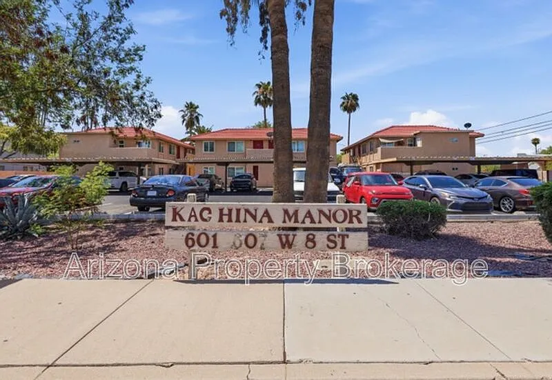 2 bed, 2.0 bath, 925 sqft, $995 — Photo 3