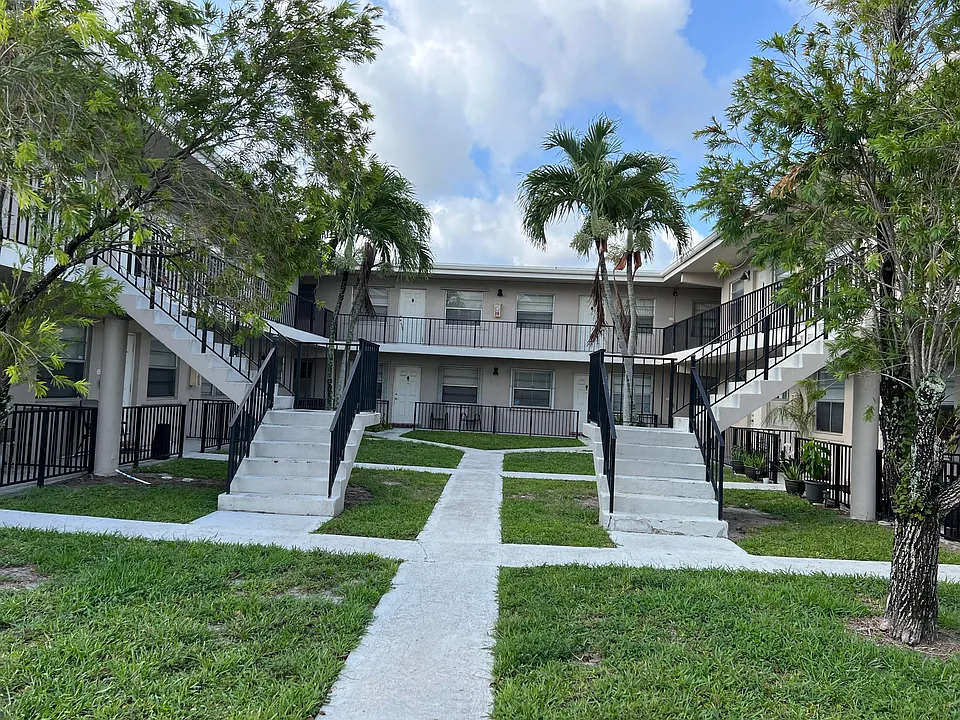 1210 Old Boynton Rd #103