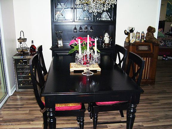 4th image of 10356 SE 179th St