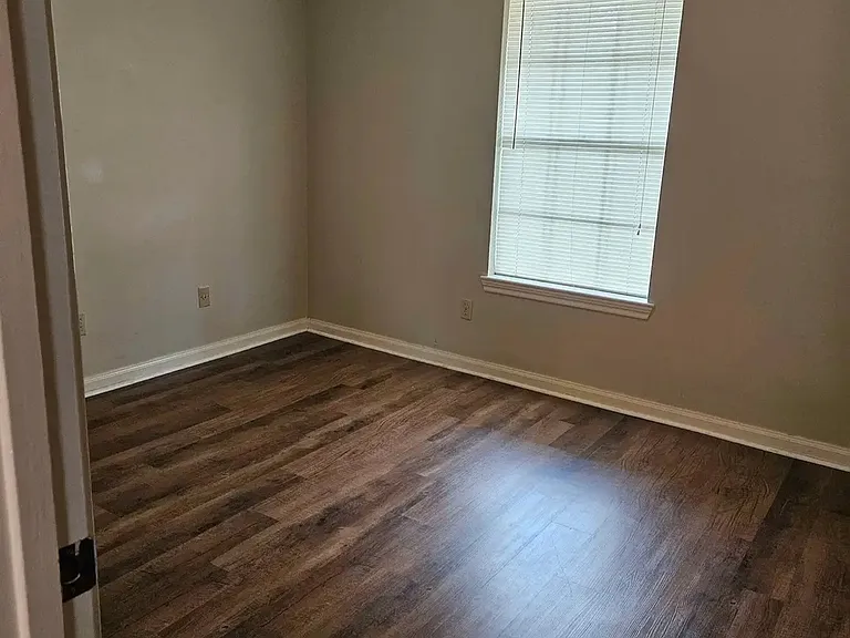 101 Trevino St #3 — Photo 3