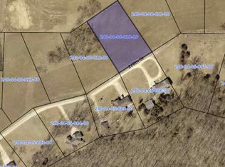 18609 228th St, Manchester, IA 52057