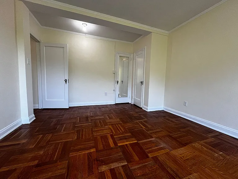 The Royal York Apartments — Photo 182