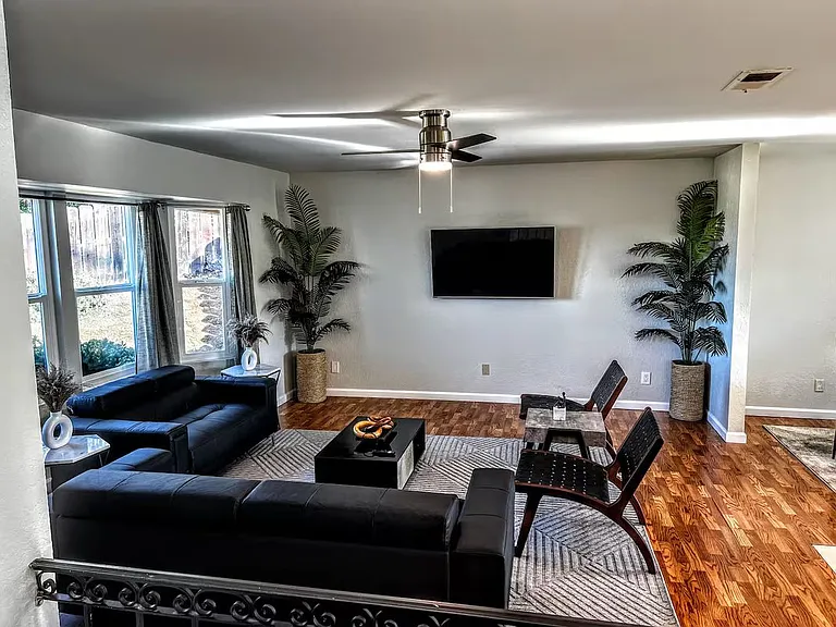1811 Navajo Pl — Photo 1