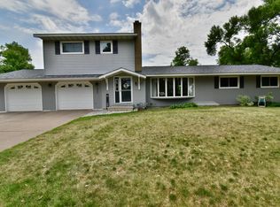 18565 Simonet Dr NW, Elk River, MN 55330
