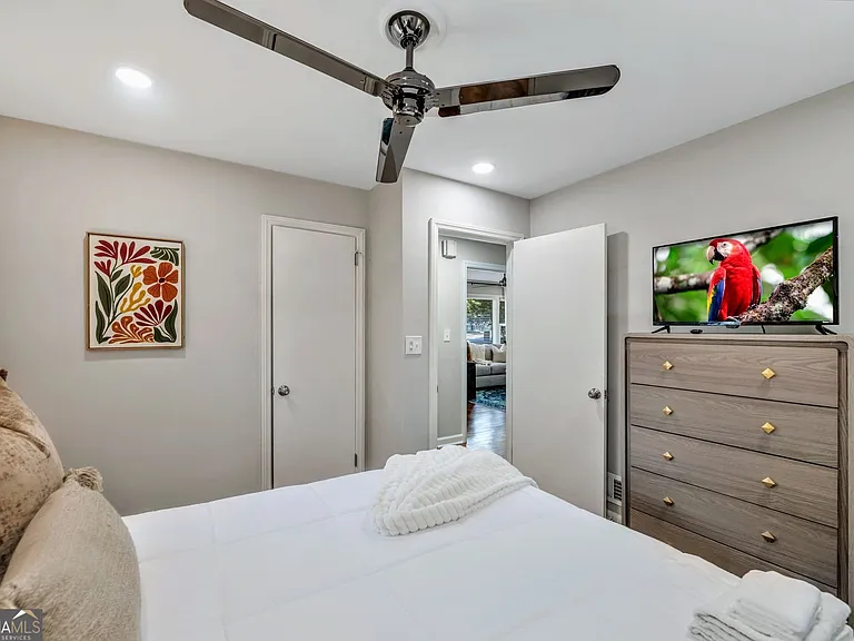 1131 Stoneybrook Rd — Photo 19