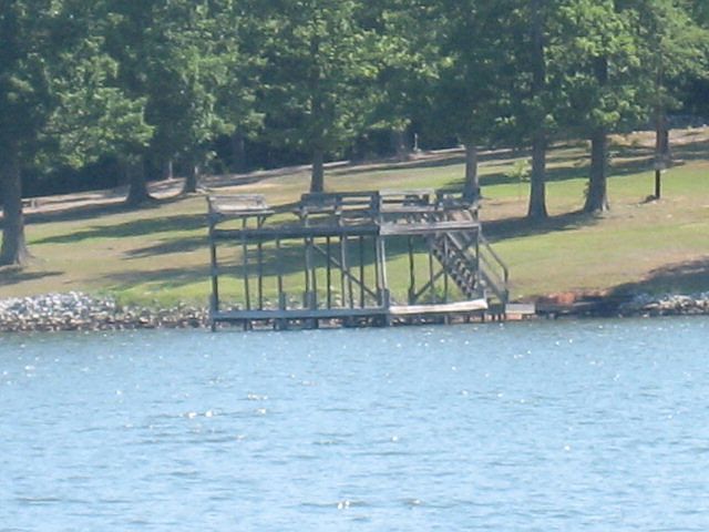 1st image of 140 Waterfront Dr