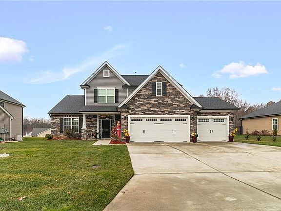 2nd image of 2484 Mossy Meadow Trl